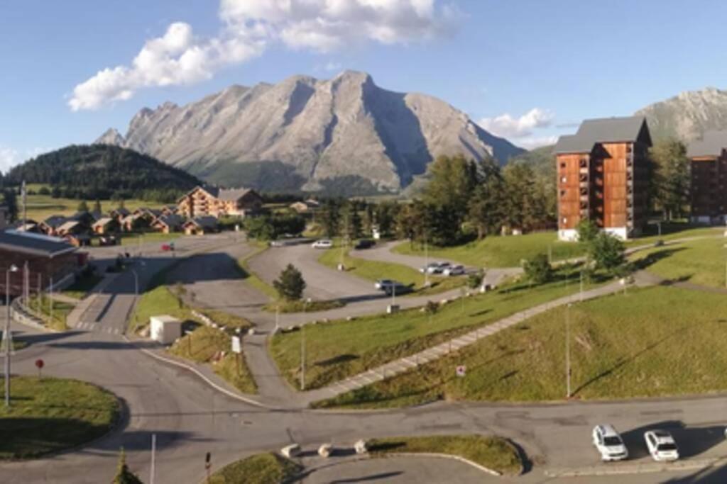 Studio à la montagne vue imprenable sur la vallee Le Devoluy Exterior foto